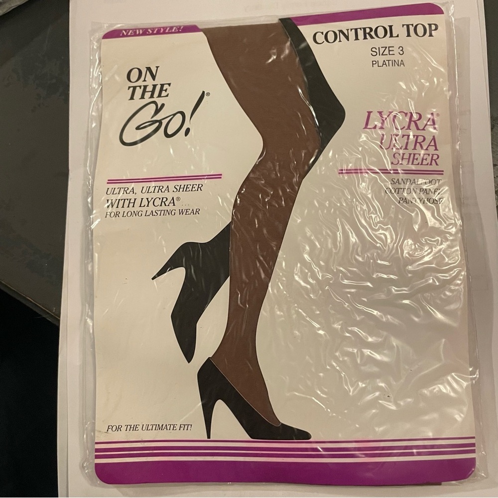 On The Go! Control Top Sheer Pantyhose ultra sheer sandalfoot - Platina size 3